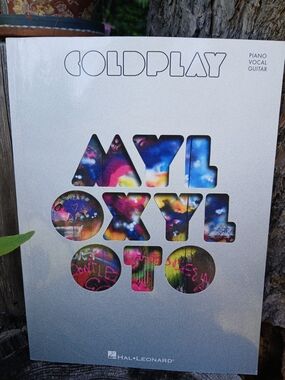 Coldplay - Mylo Xyloto Sheet Music Songbook (Piano/Vocal/Guitar) Hal Leonard PVG